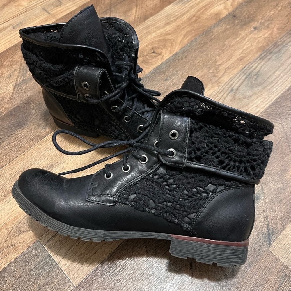 Women’s Boots